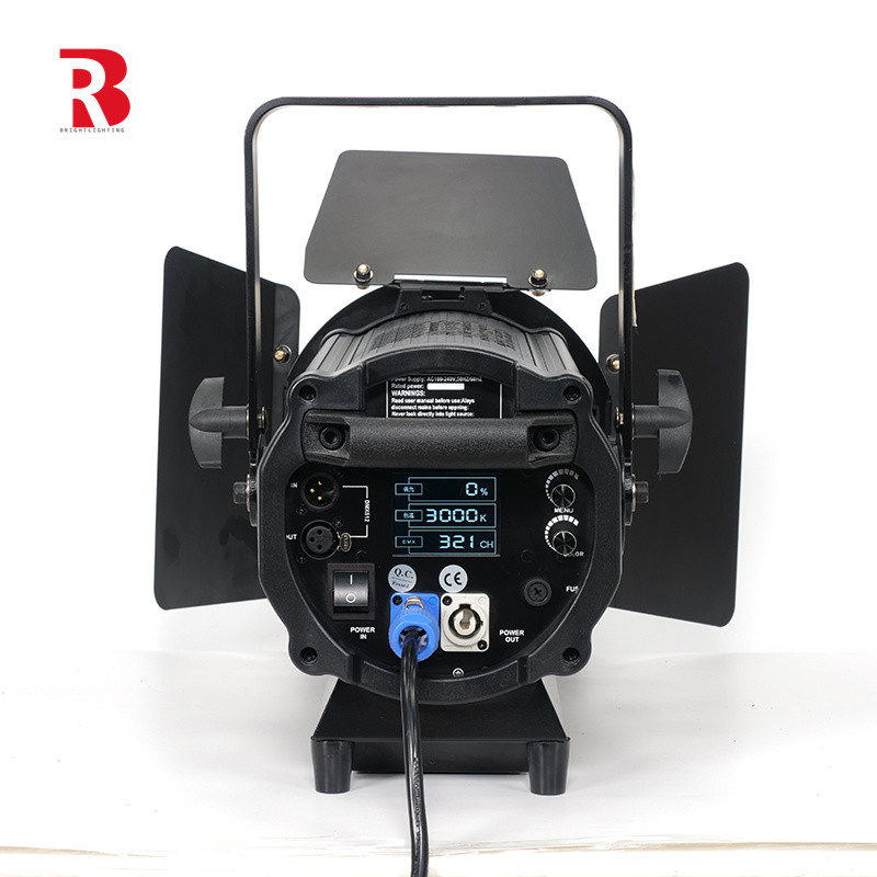 600w Bi Color LED Fresnel Spot Light 3000K-6000K สําหรับคลับ Dj