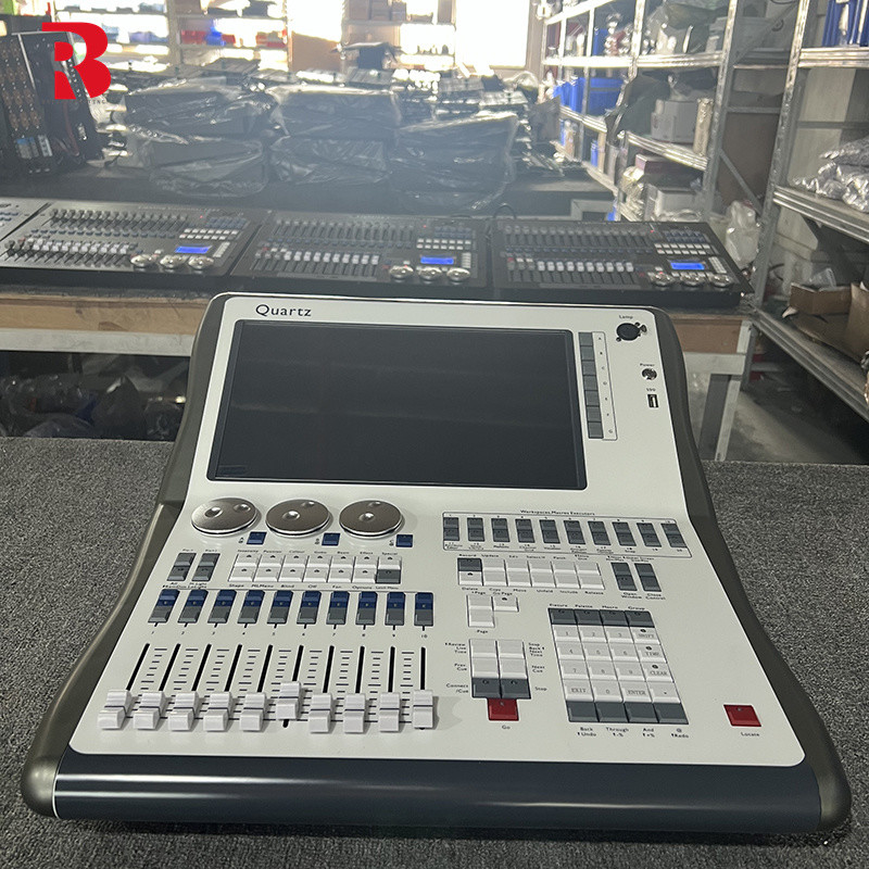 ผู้ผลิตคอนโซลเวทีมืออาชีพ Quartz DMX512 Five-System Free Switching